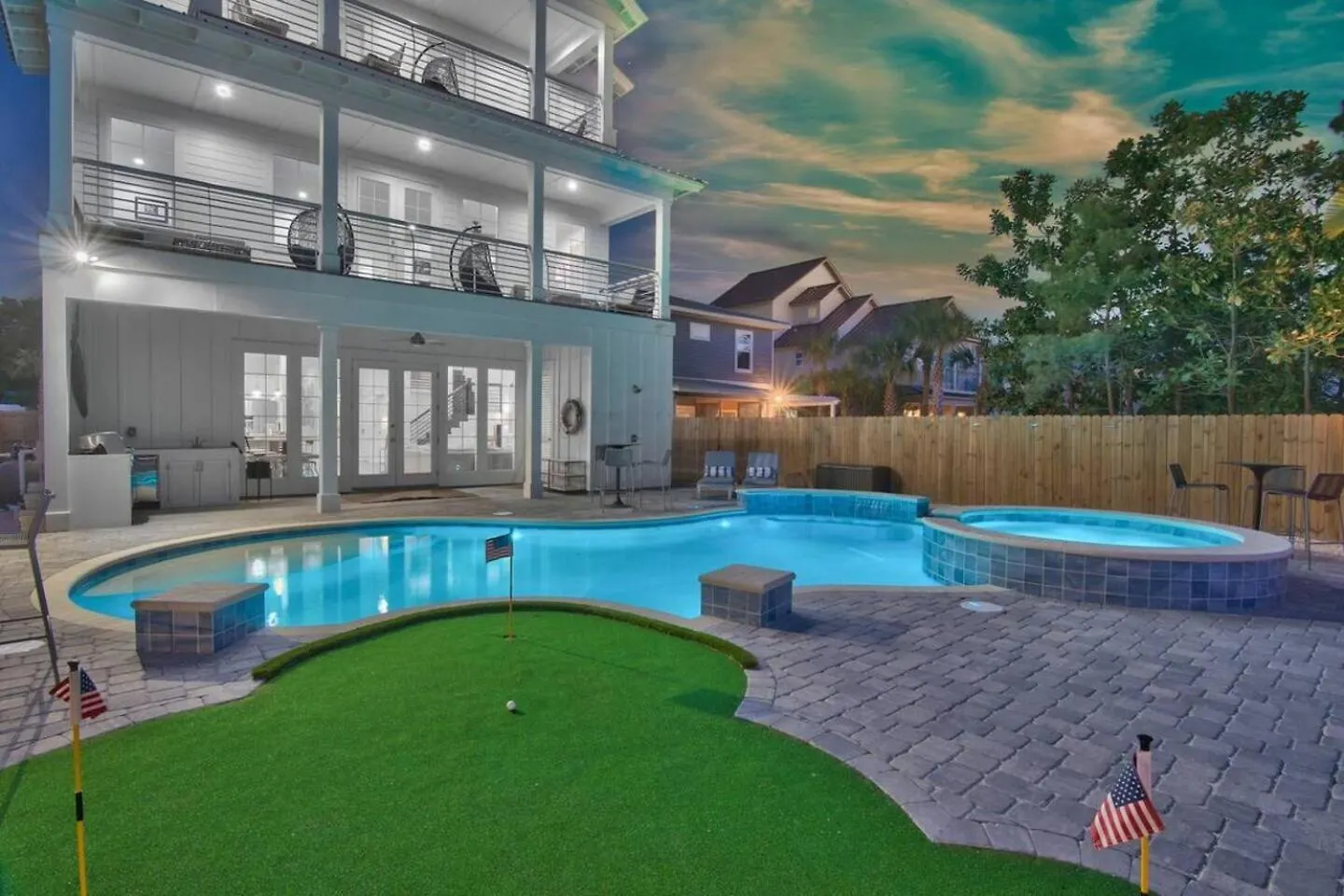 Luxury 8Br Beach House With Pool, Spa, Golf Putting Green Destin Holiday home